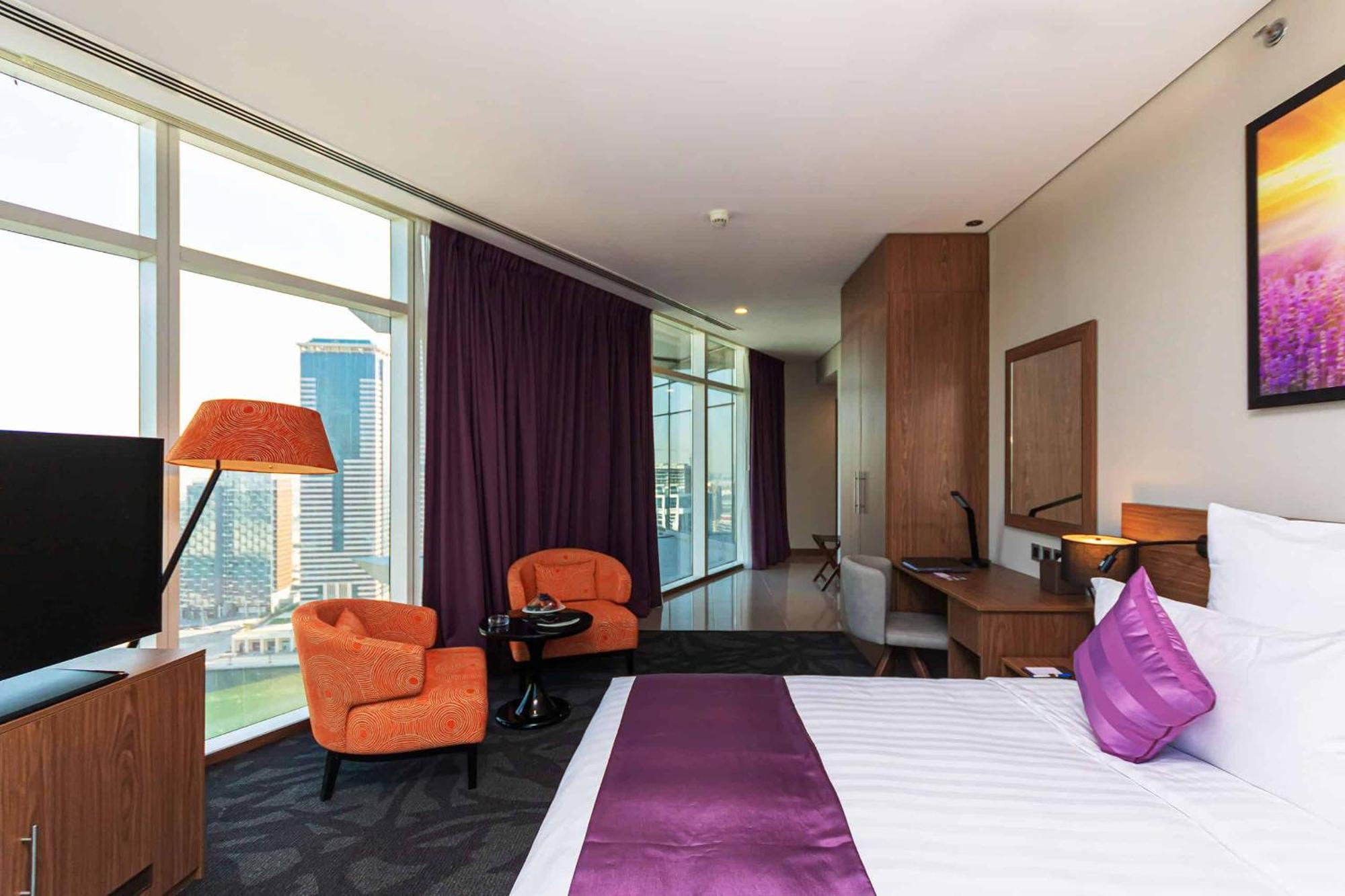 Отель Park Regis Business Bay Дубай Экстерьер фото